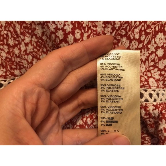 Maeve Quinn Top Red & White Floral Crochet Trim Ruffled Hem Layer Openback XS - Picture 13 of 14